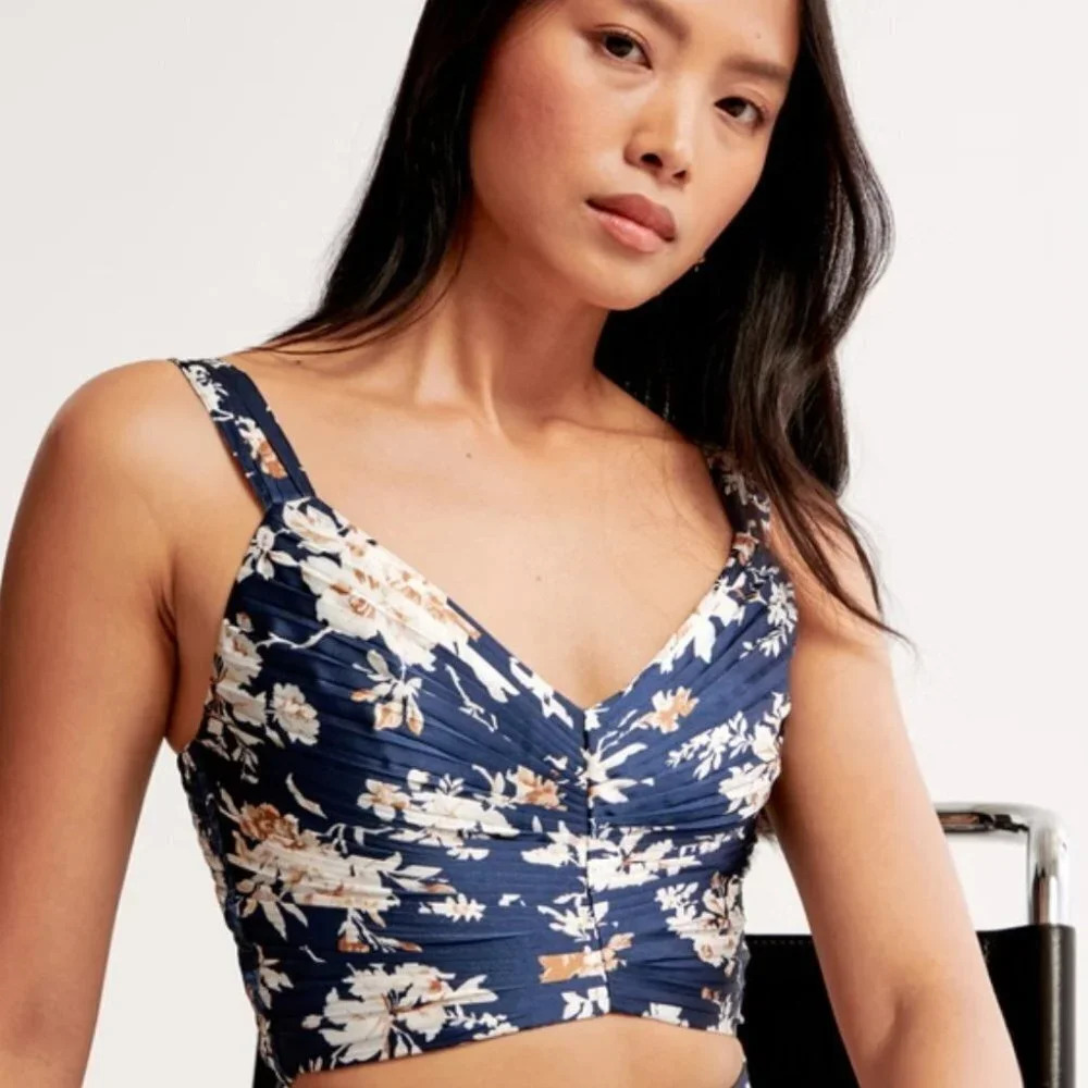 Abercrombie & Fitch Ruched Plunge Tank Top Blue Floral Size Large NWT - Picture 3 of 8